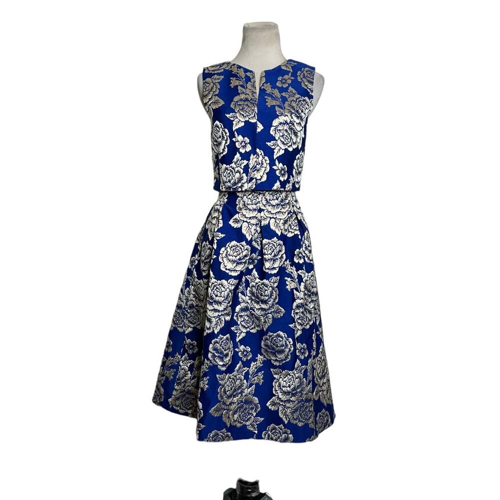 Sister Jane blue floral print set midi skirt Medium - blouse size small
